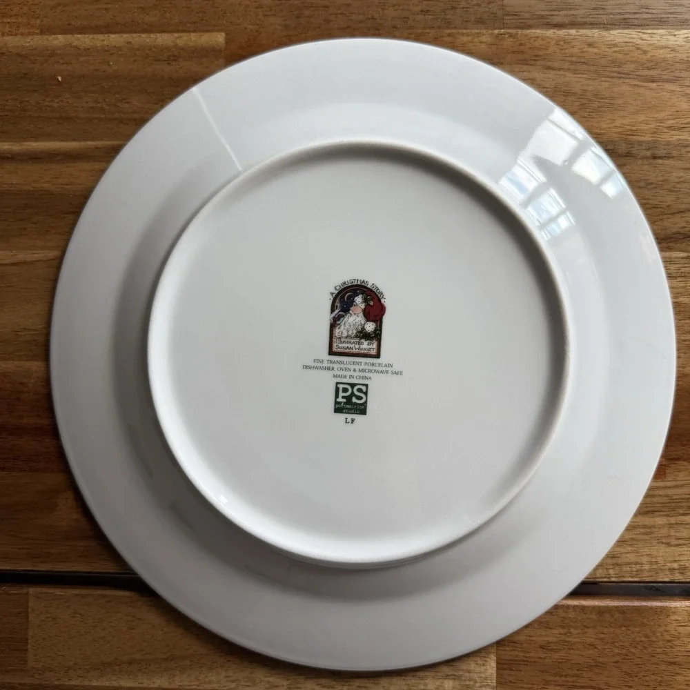 PORTMEIRION STUDIO 4-PC Susan Winget A CHRISTMAS STORY Dinner Plates Santa Claus